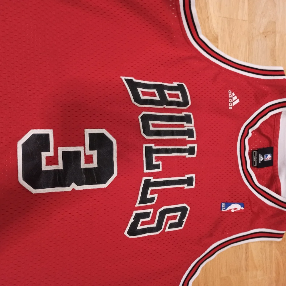 Adidas NBA Chicago bulls jersey. Size large - Picture 7 of 10